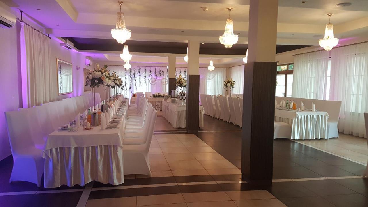 Hotel Sloneczny Brzeg Biskupiec  Εξωτερικό φωτογραφία